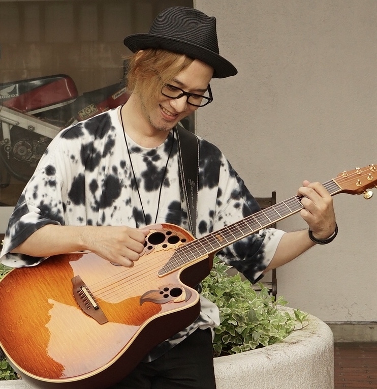 ★HELLO MUSIC ACADEMY★の講師紹介